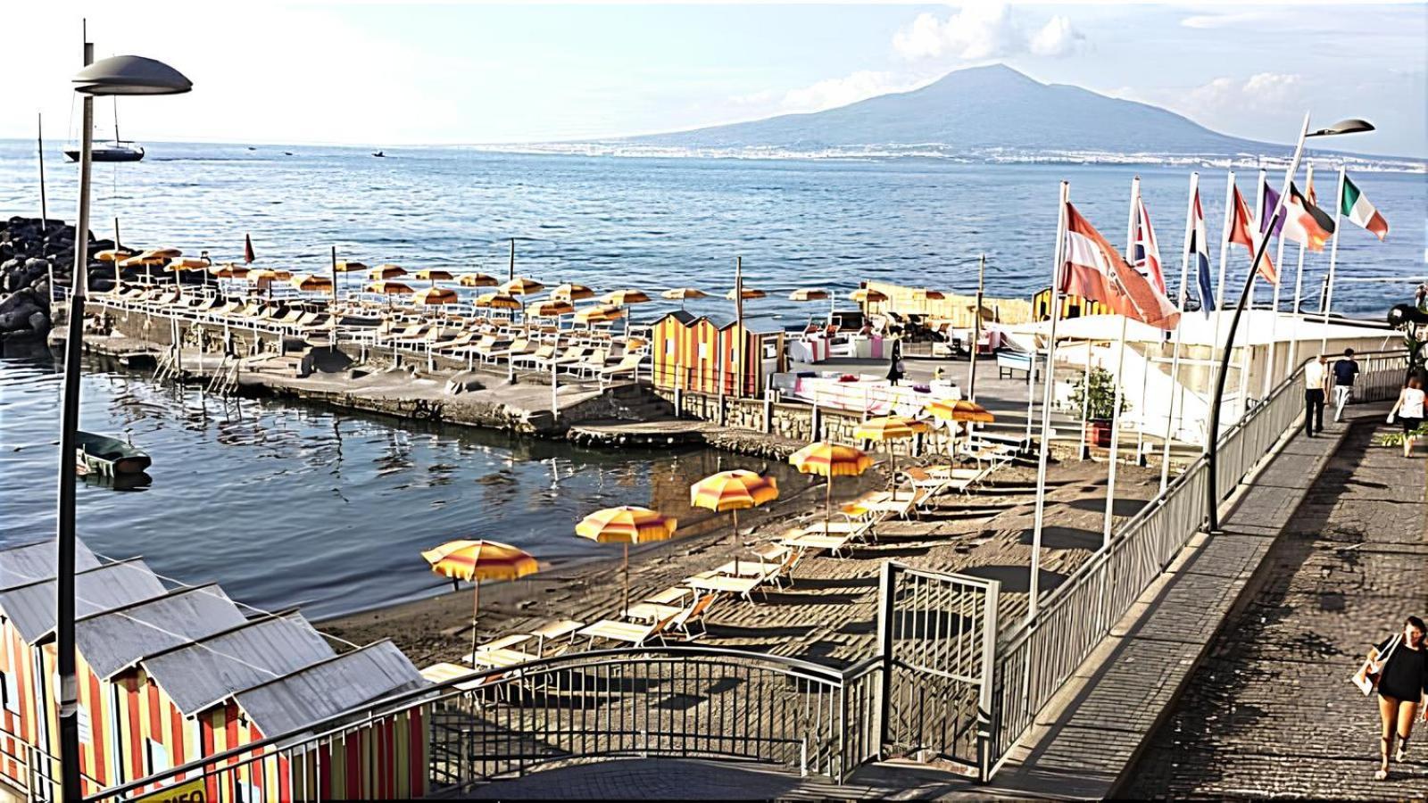 Quietness Bed & Breakfast Vico Equense Exterior photo
